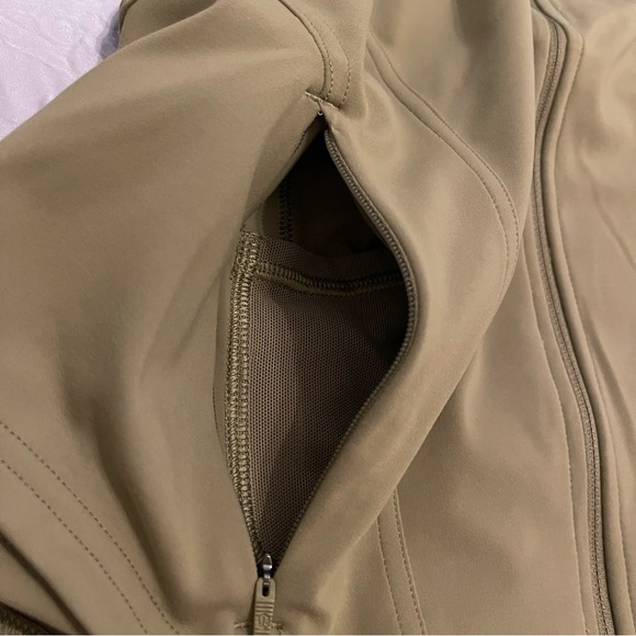 Lululemon instill jacket bronze green - Picture 5 of 6